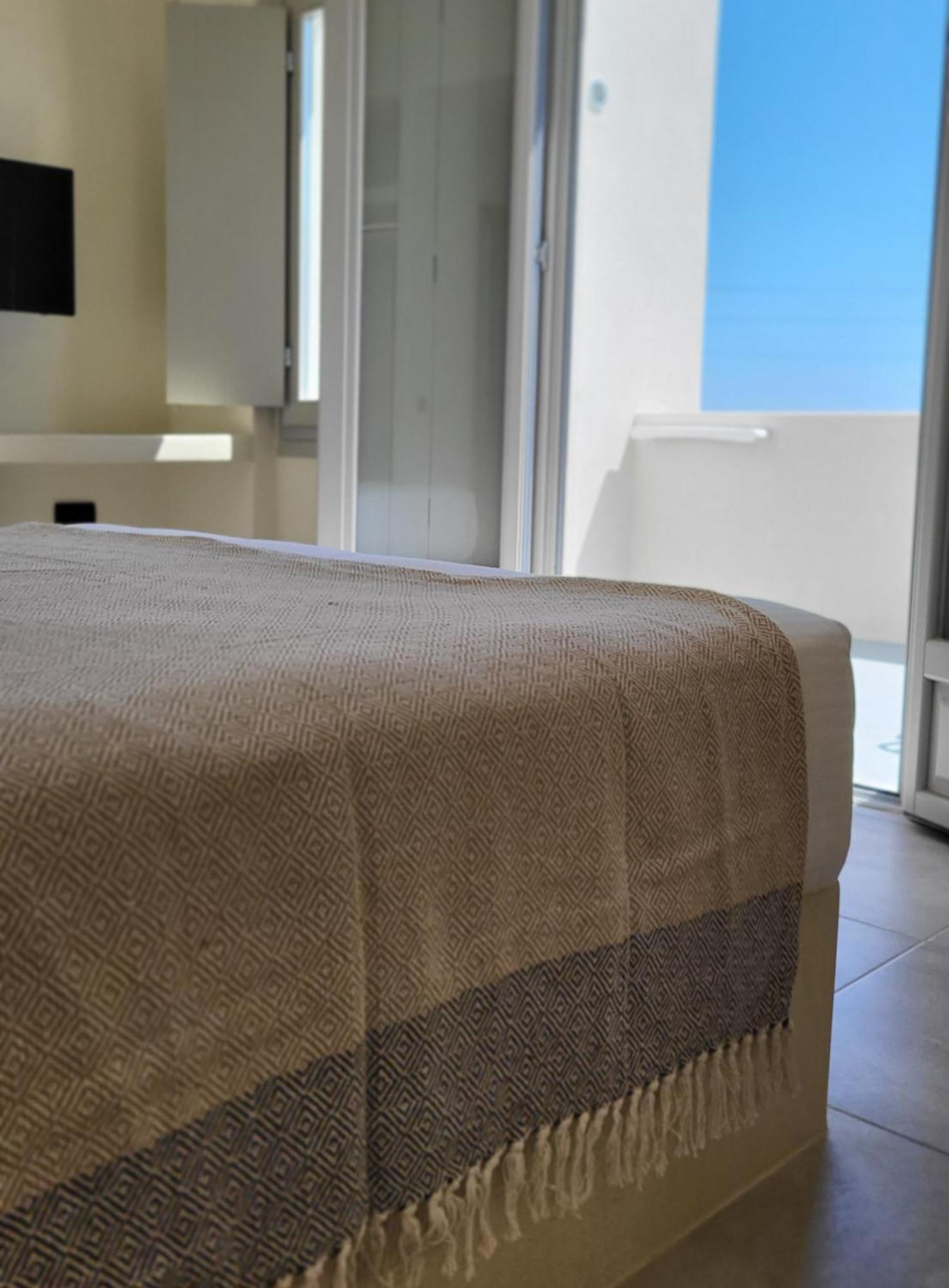Maeva Suites Santorini Пиргос Экстерьер фото